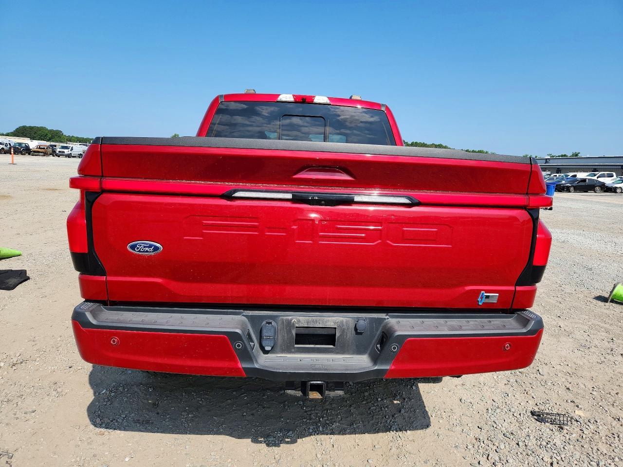 2022 Ford F150 Lightning Pro - Image 6