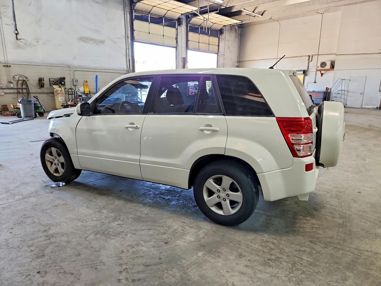 2012 Suzuki Grand Vitara Premium - Фото 2