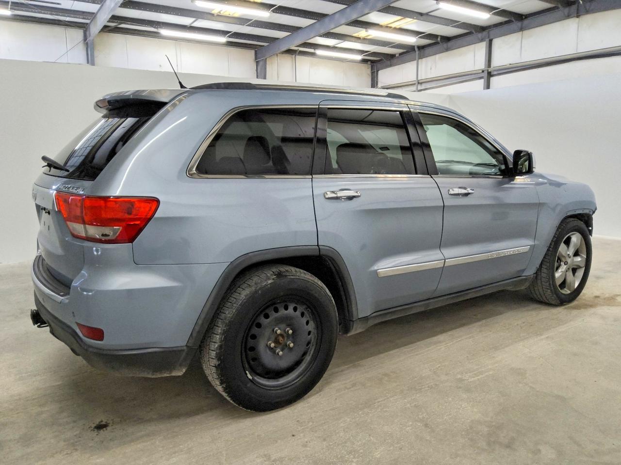 2013 Jeep Grand Cherokee Overland - Фото 3
