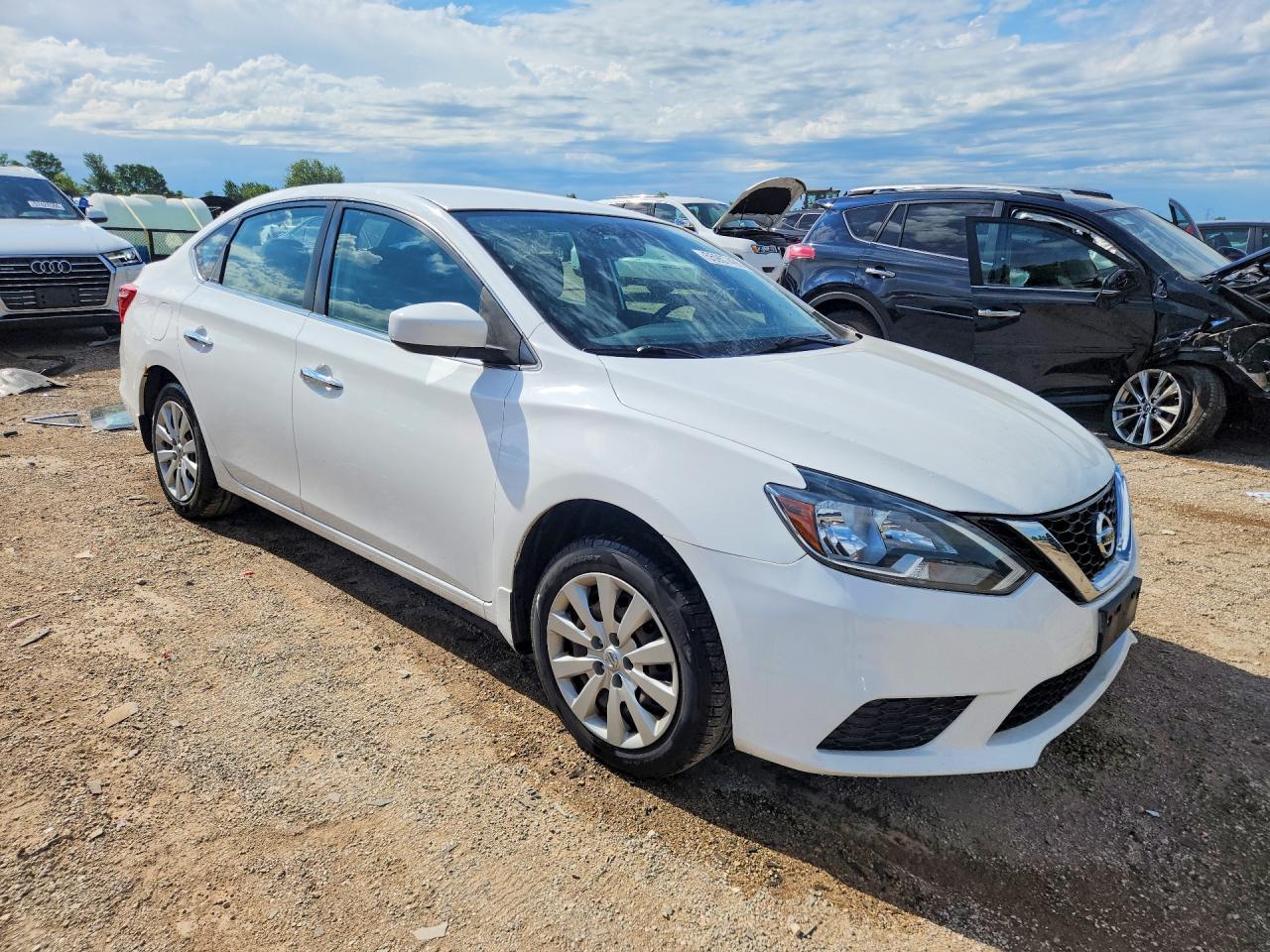 2017 Nissan Sentra S - Фото 4