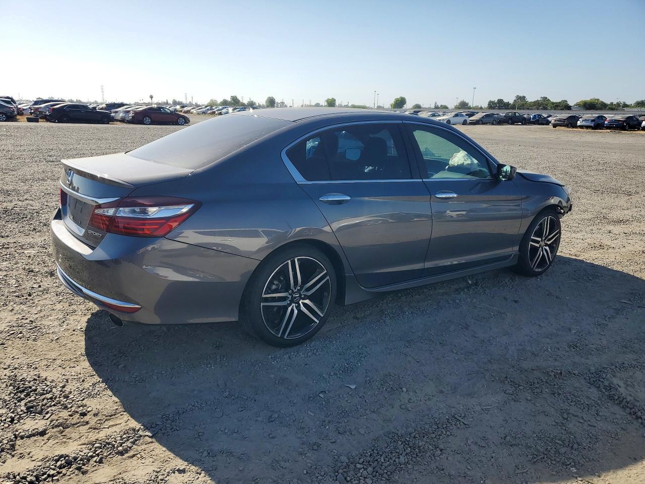 2017 Honda Accord Sport - Фото 3