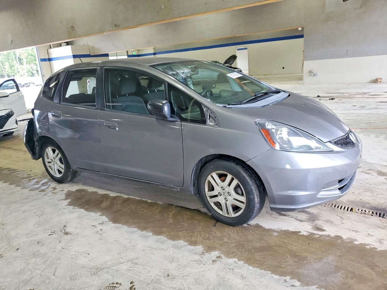 2010 Honda Fit - Image 4