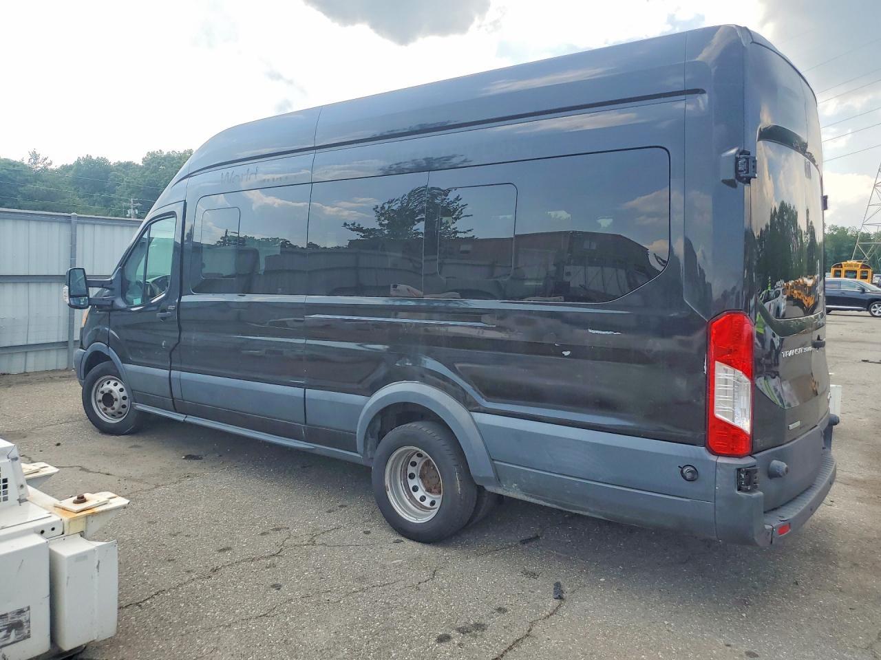 2015 Ford Transit T-350 Hd - Фото 2