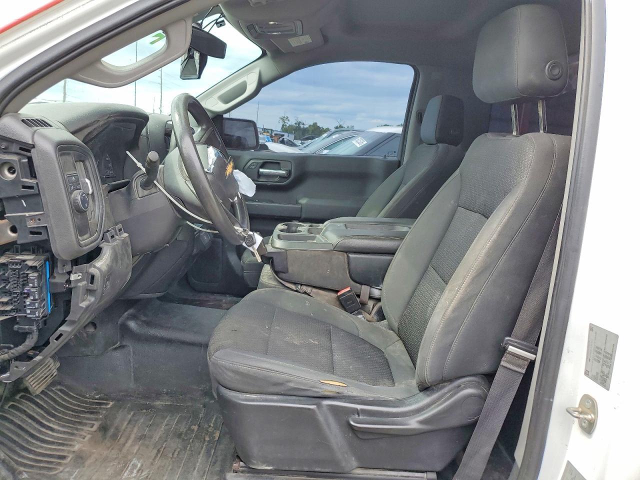 2020 Chevrolet Silverado C1500 - Фото 7
