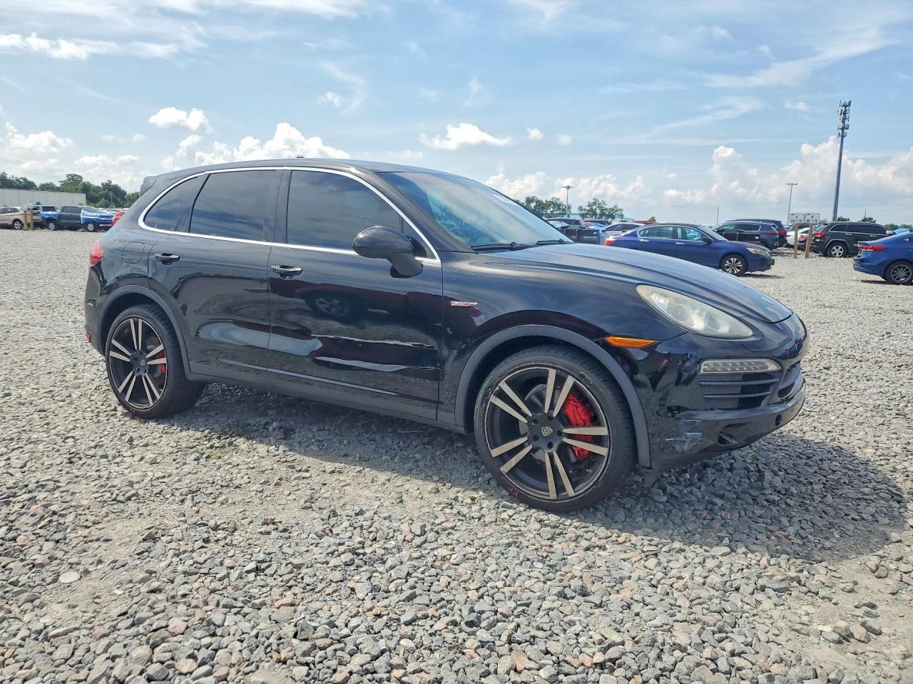 2013 Porsche Cayenne - Image 4