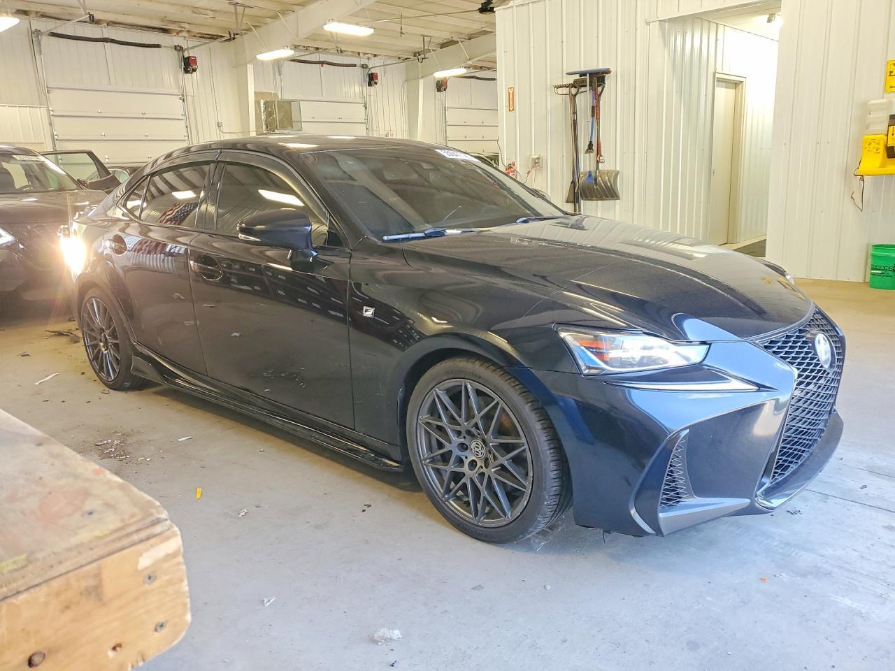 2017 Lexus Is 350 - Image 4