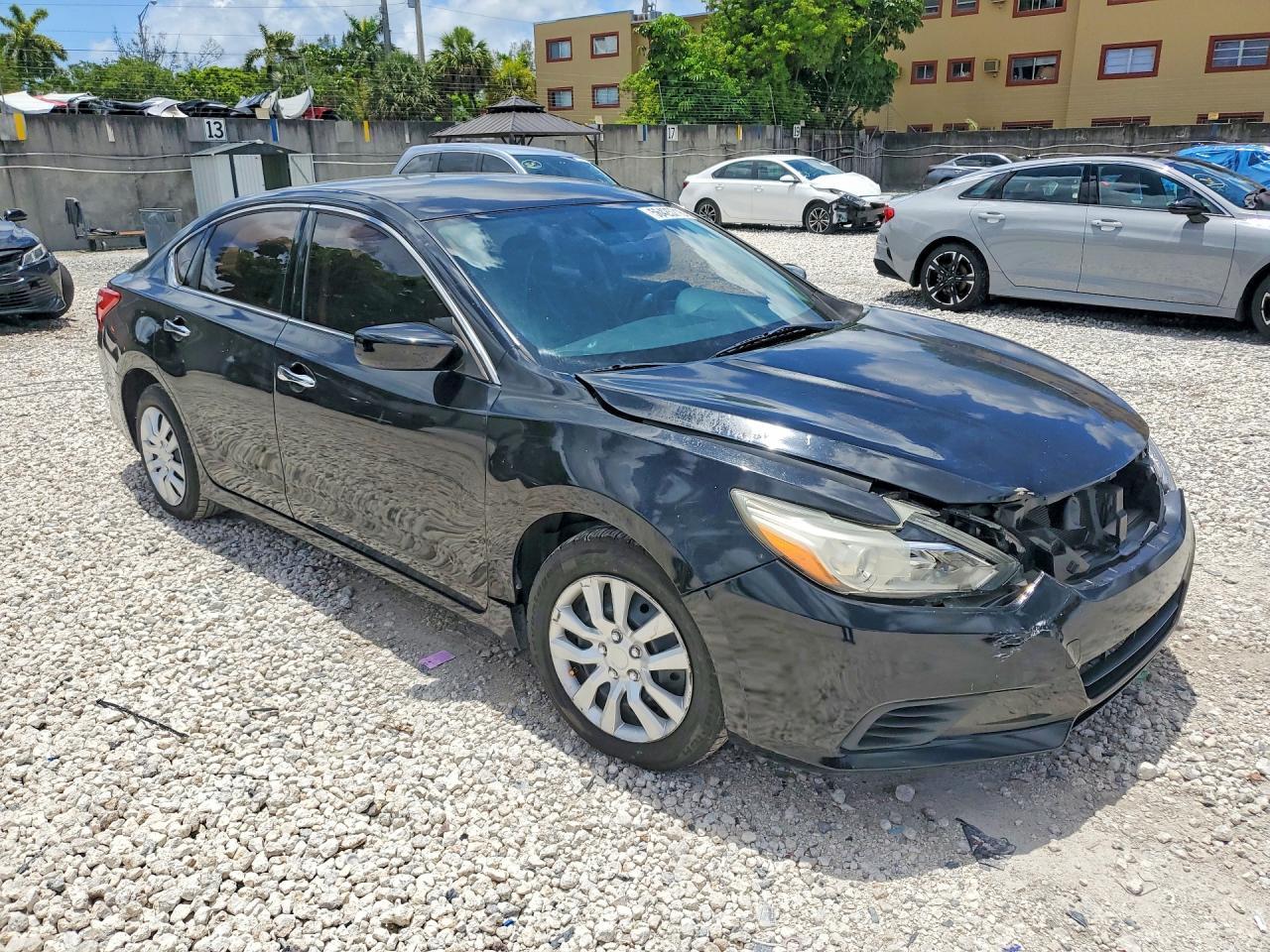 2016 Nissan Altima 2.5 S - Фото 4