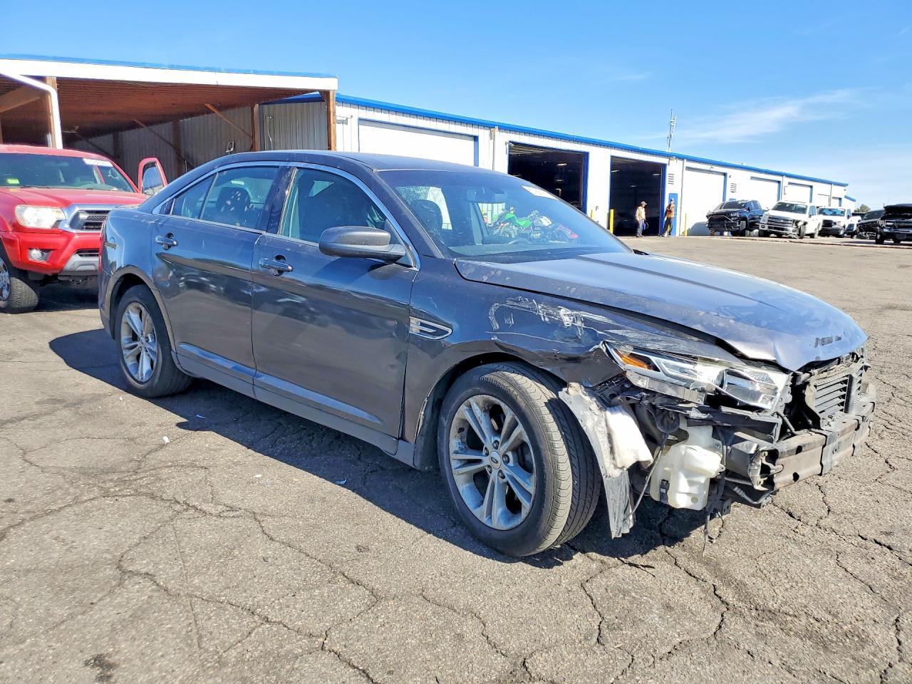 2016 Ford Taurus Sel - Фото 4