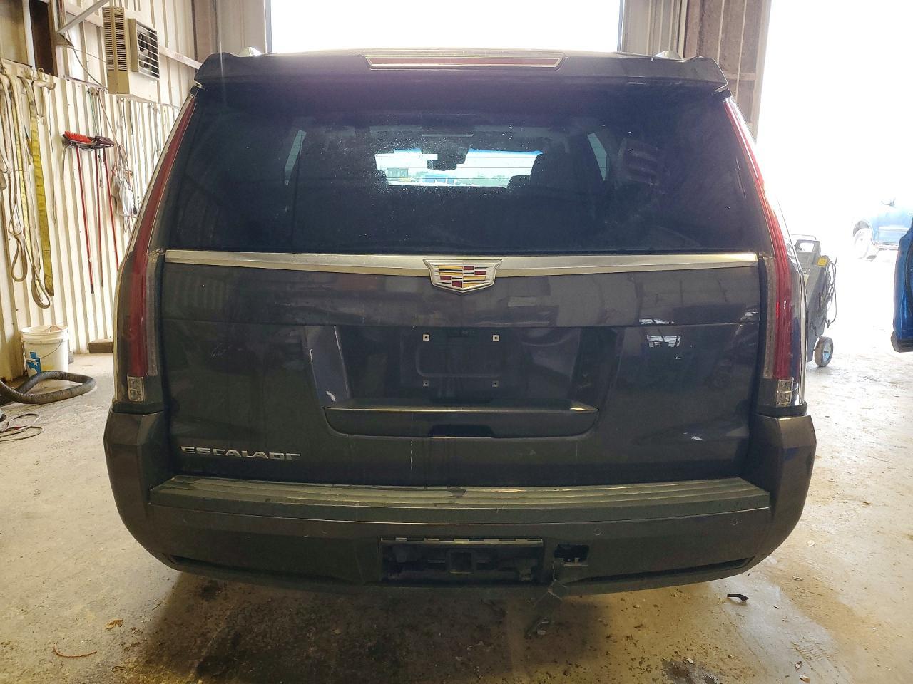 2018 Cadillac Escalade Premium Luxury - Фото 6