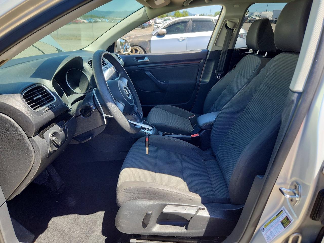 2010 Volkswagen Jetta S - Image 7