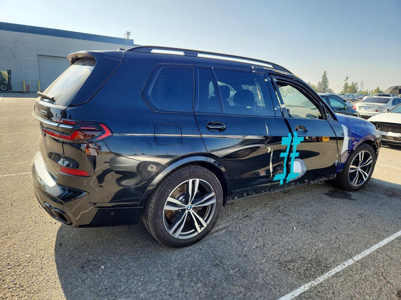 2023 BMW X7 M60I - Image 3