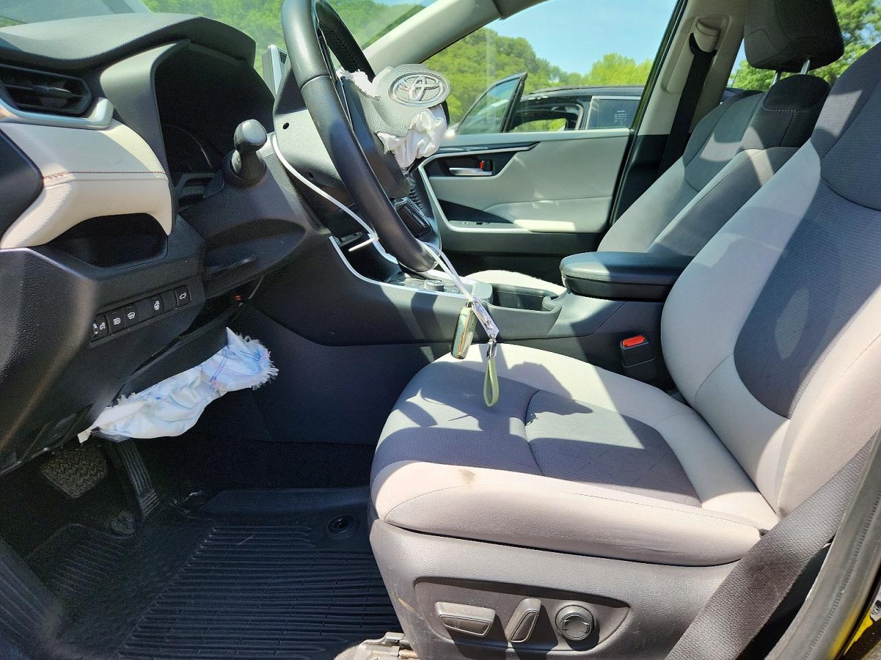 2024 Toyota Rav4 Hybrid Xle - Image 7