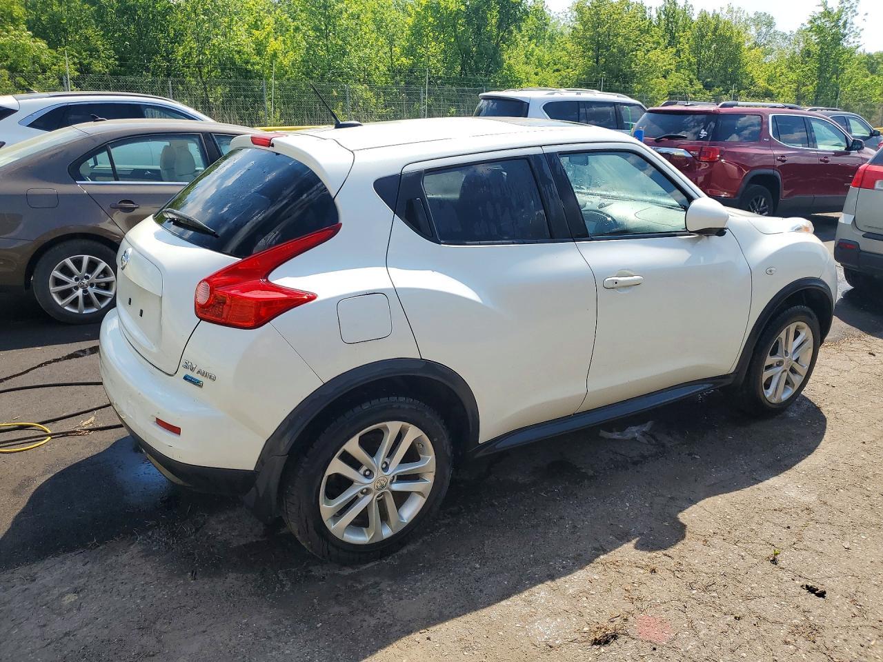 2014 Nissan Juke Sv - Image 3