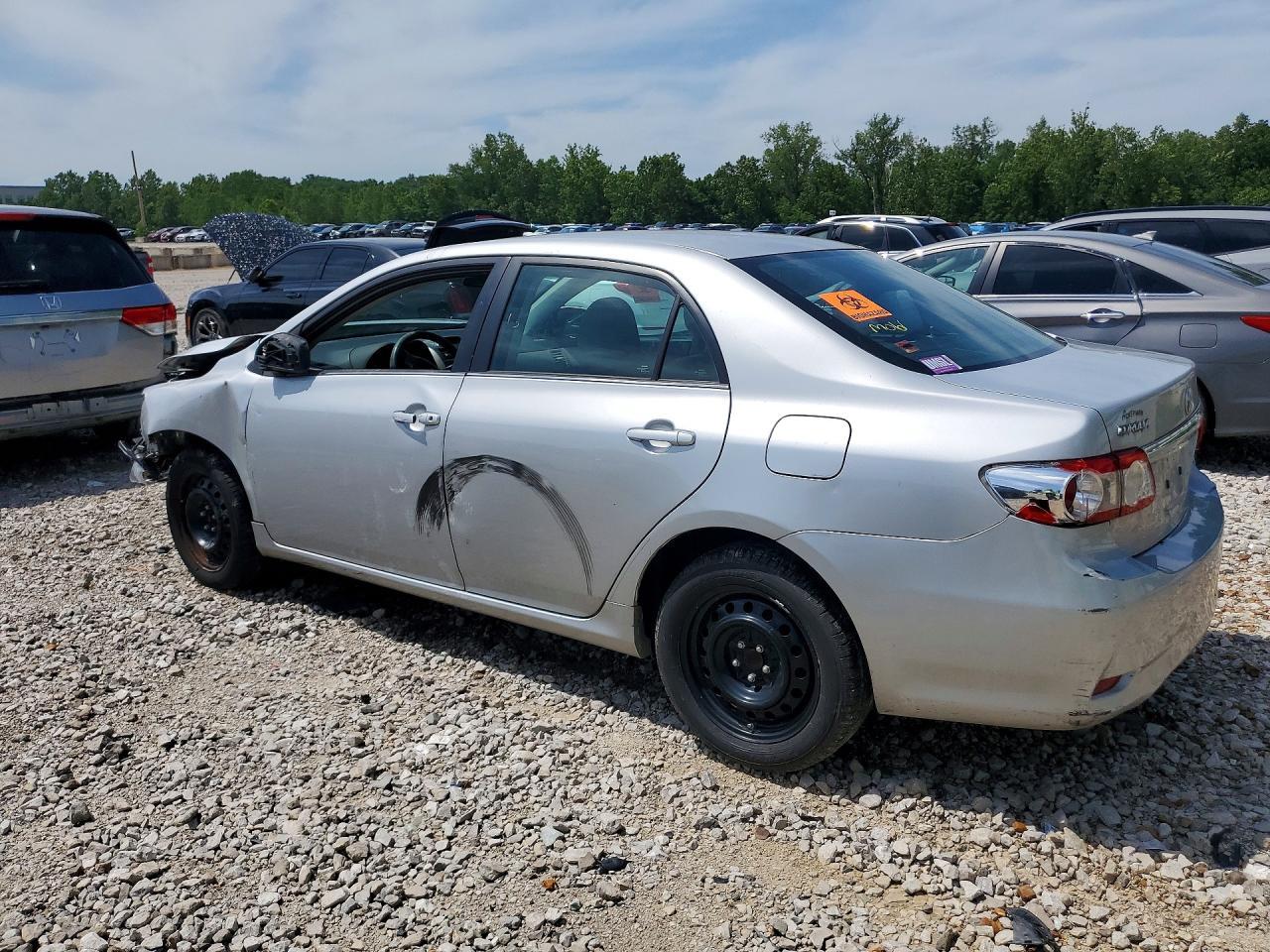 2013 Toyota Corolla Le - Image 2