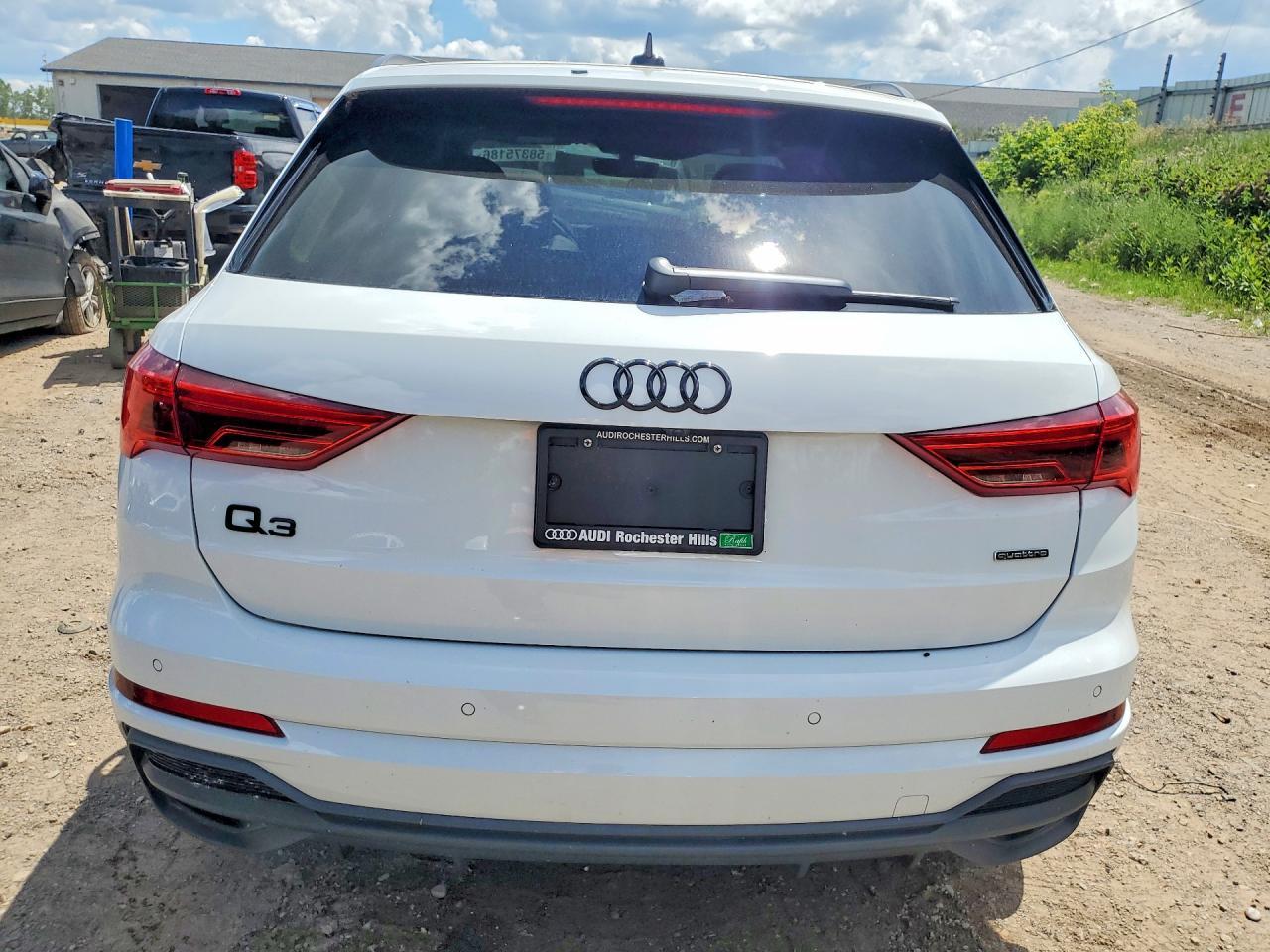 2025 Audi Q3 Premium Plus S Line 45 - Фото 6