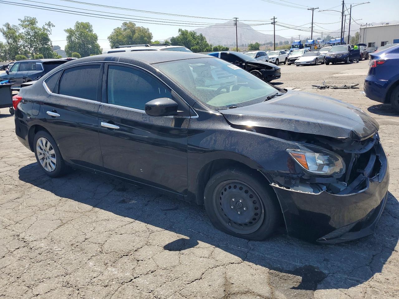 2019 Nissan Sentra S - Фото 4