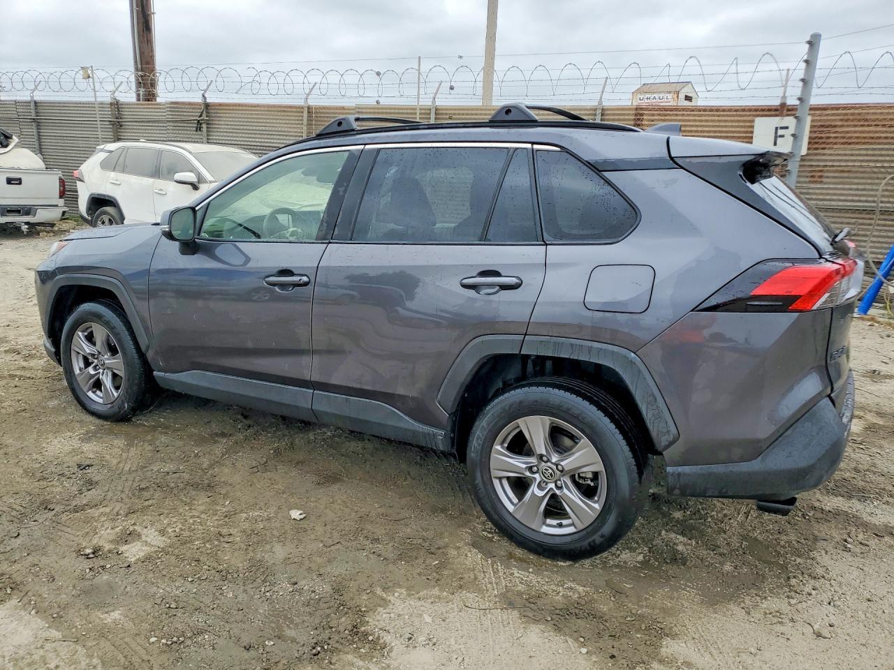 2024 Toyota Rav4 Xle - Фото 2