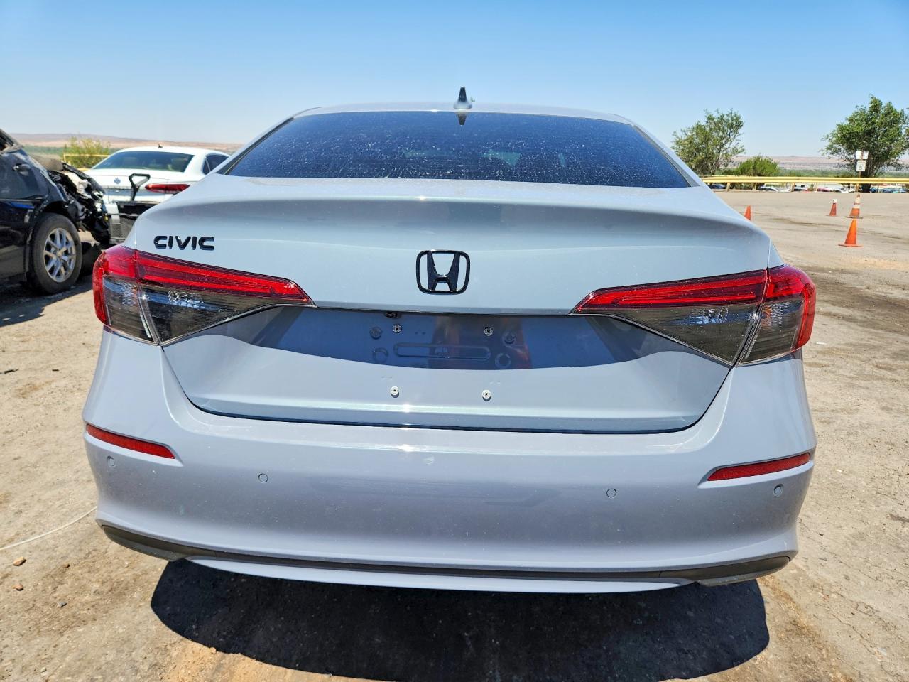 2024 Honda Civic Touring - Image 6