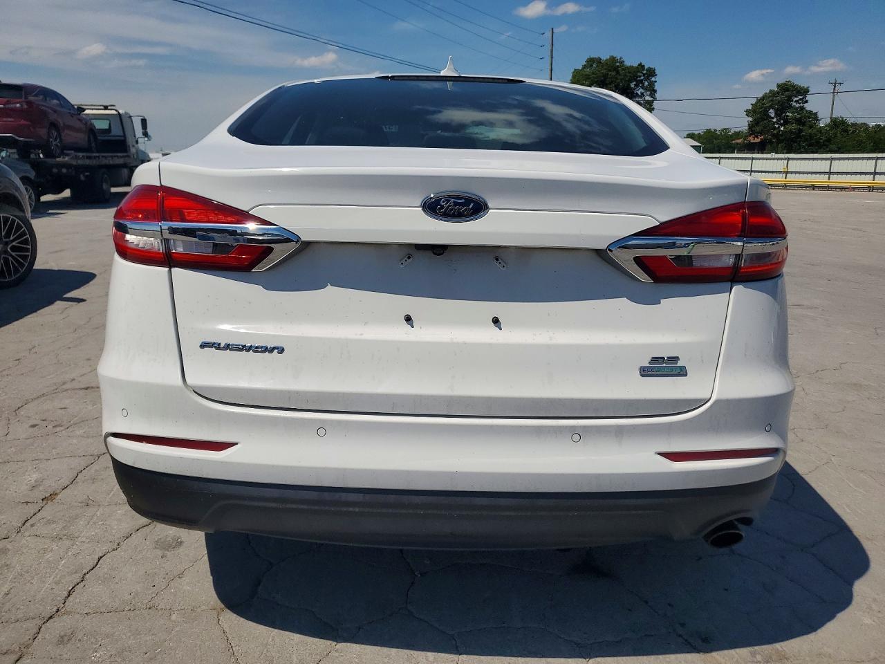 2020 Ford Fusion Se - Image 6