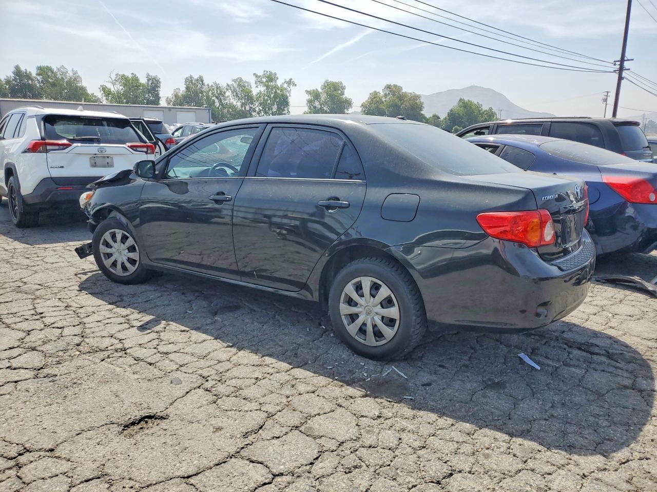 2010 Toyota Corolla Le - Image 2
