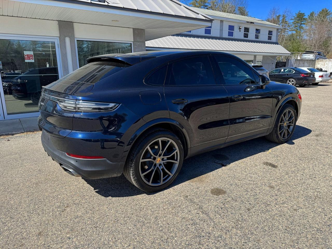 2021 Porsche Cayenne Coupe - Image 4