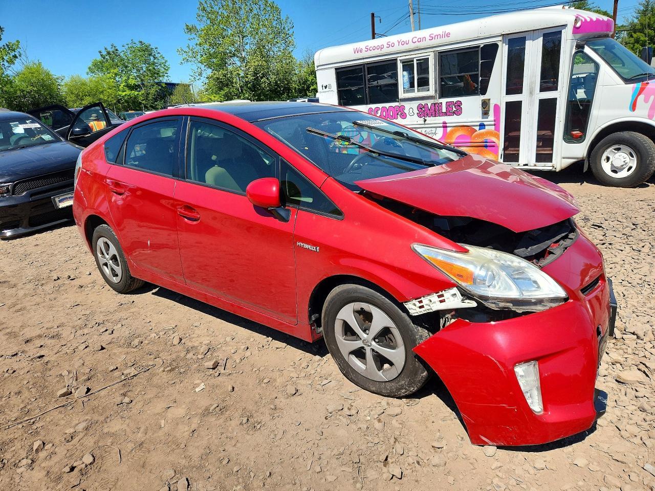 2015 Toyota Prius Three - Image 4