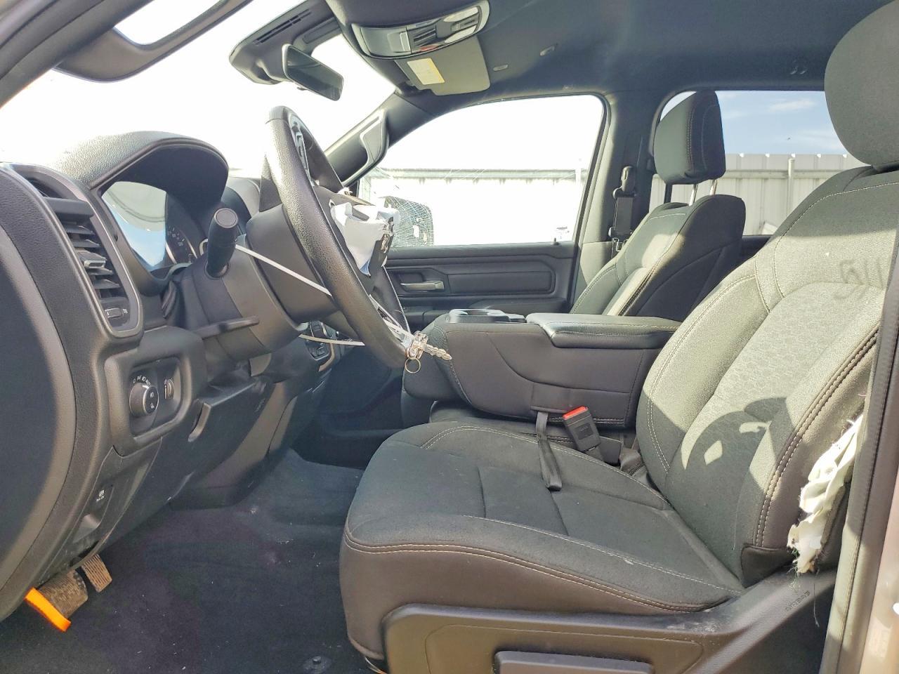 2025 Ram 1500 Tradesman - Image 7