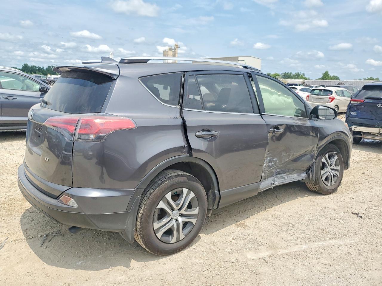 2017 Toyota Rav4 Le - Фото 3