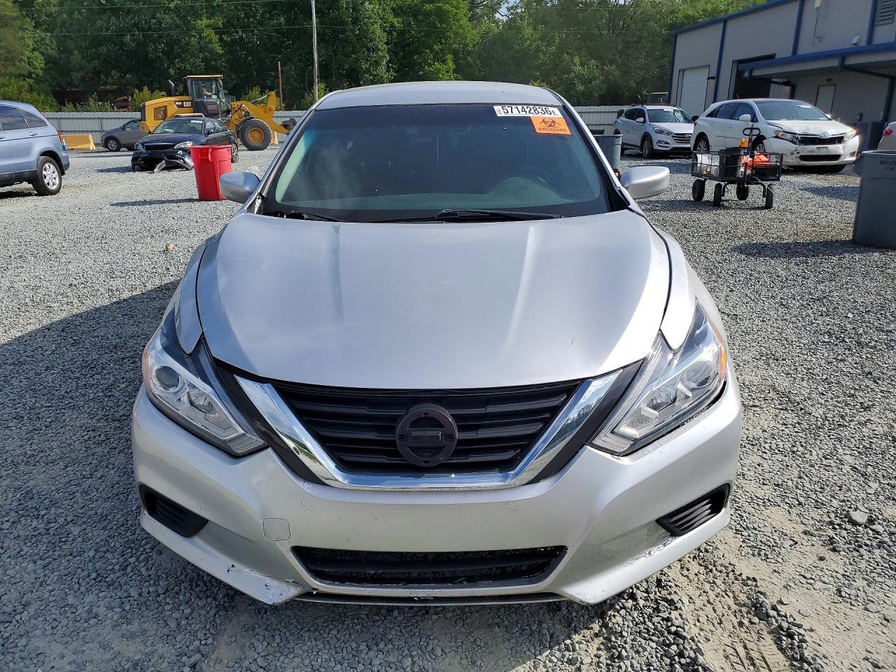 2017 Nissan Altima 2.5 S - Image 5