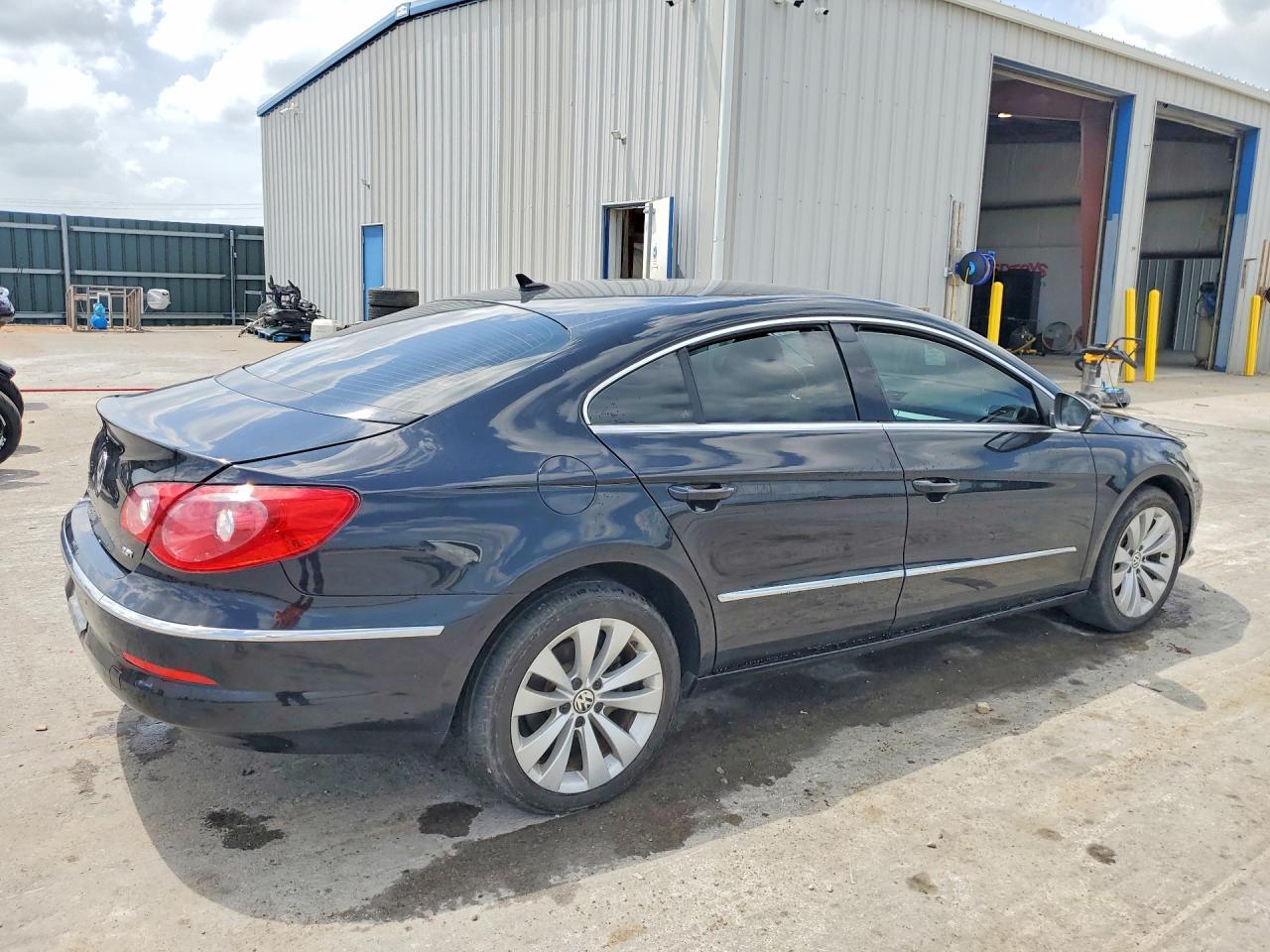 2011 Volkswagen Cc Sport - Image 3