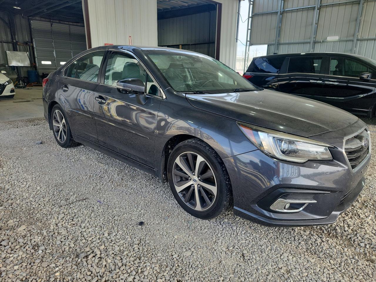 2018 Subaru Legacy 3.6R Limited - Image 4