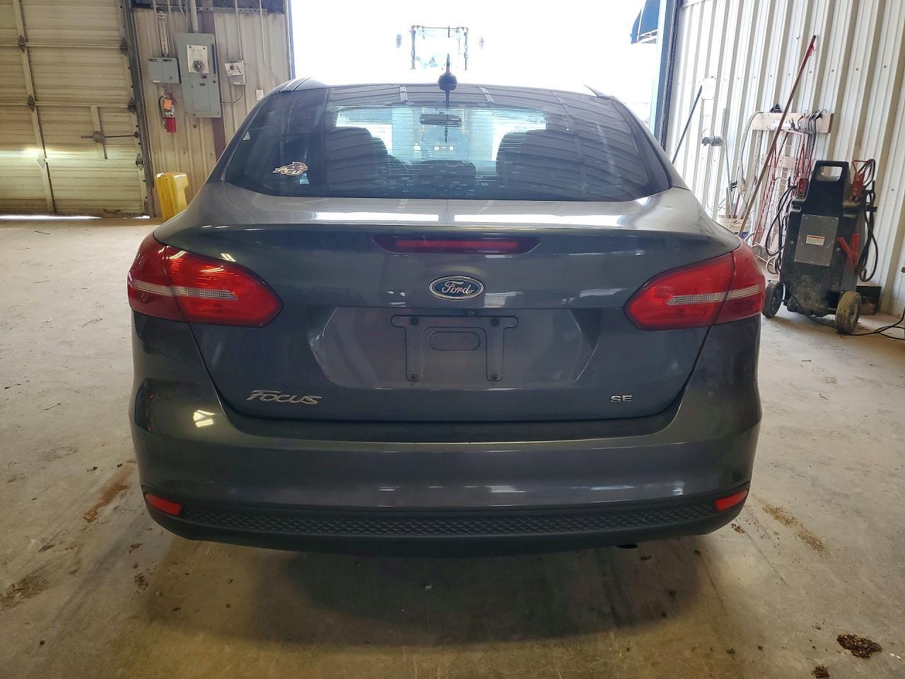 2017 Ford Focus Se - Фото 6