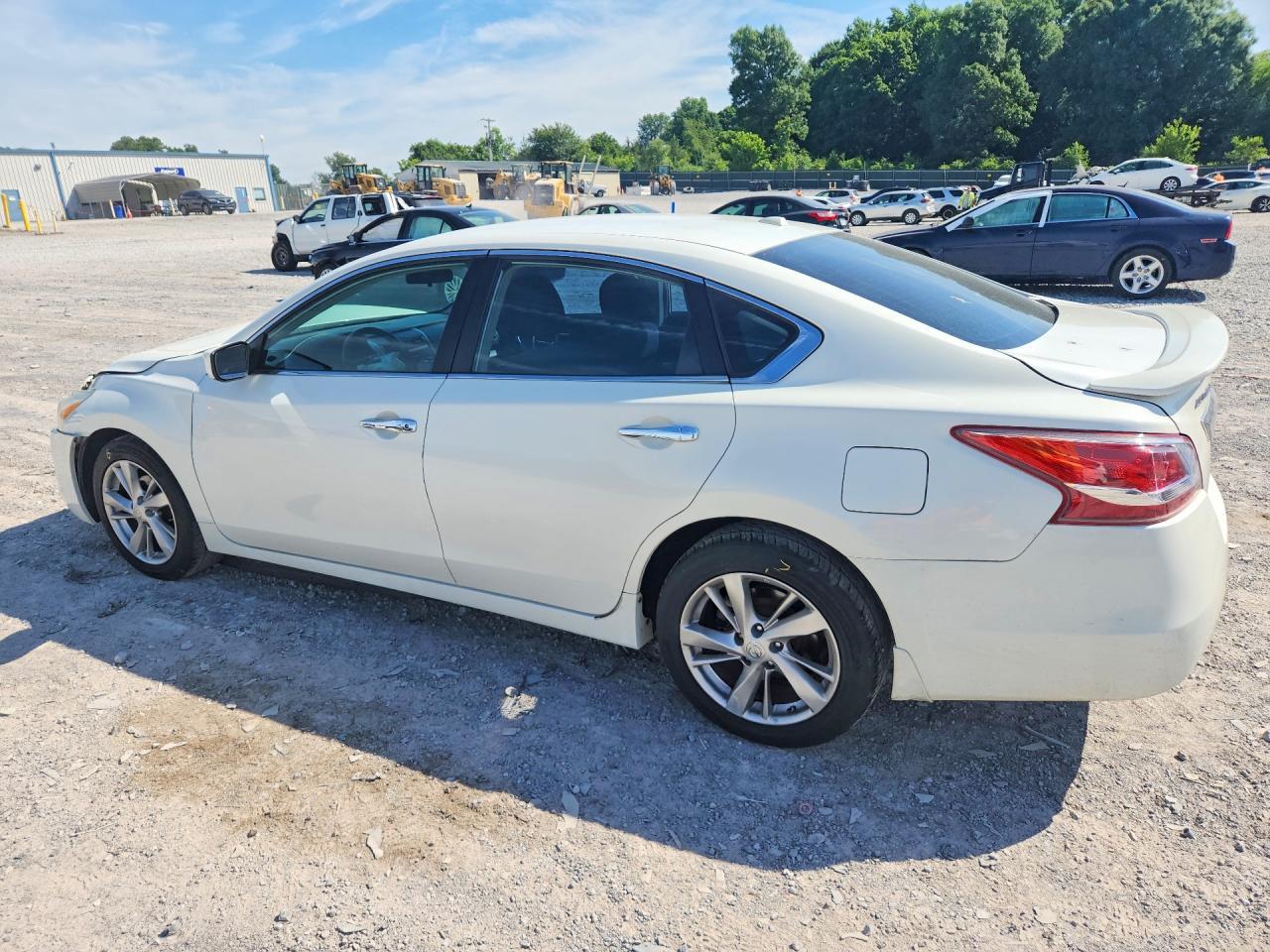 2013 Nissan Altima 2.5 - Фото 2