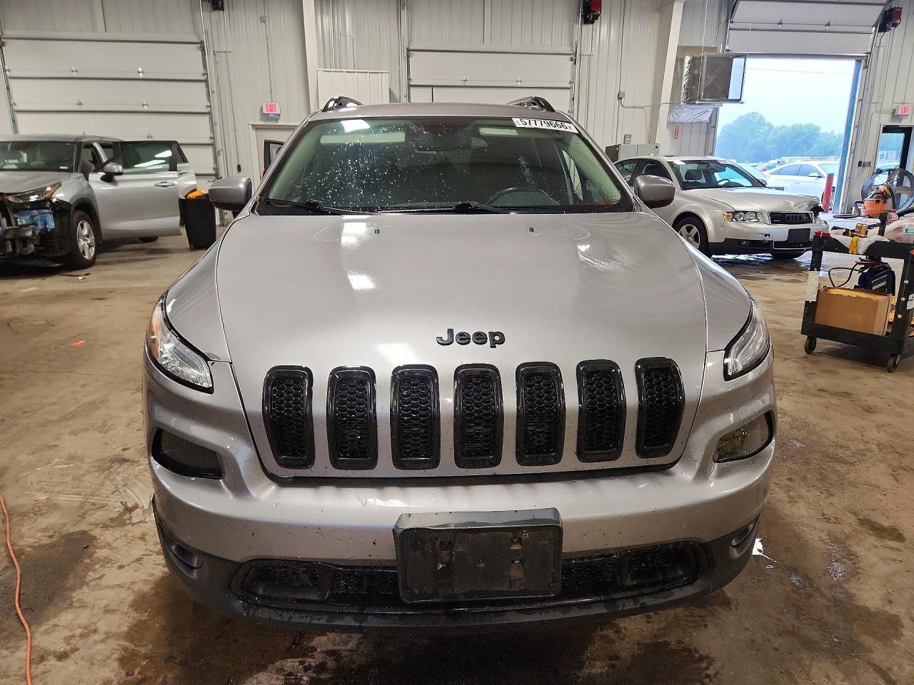 2018 Jeep Cherokee Latitude - Фото 5