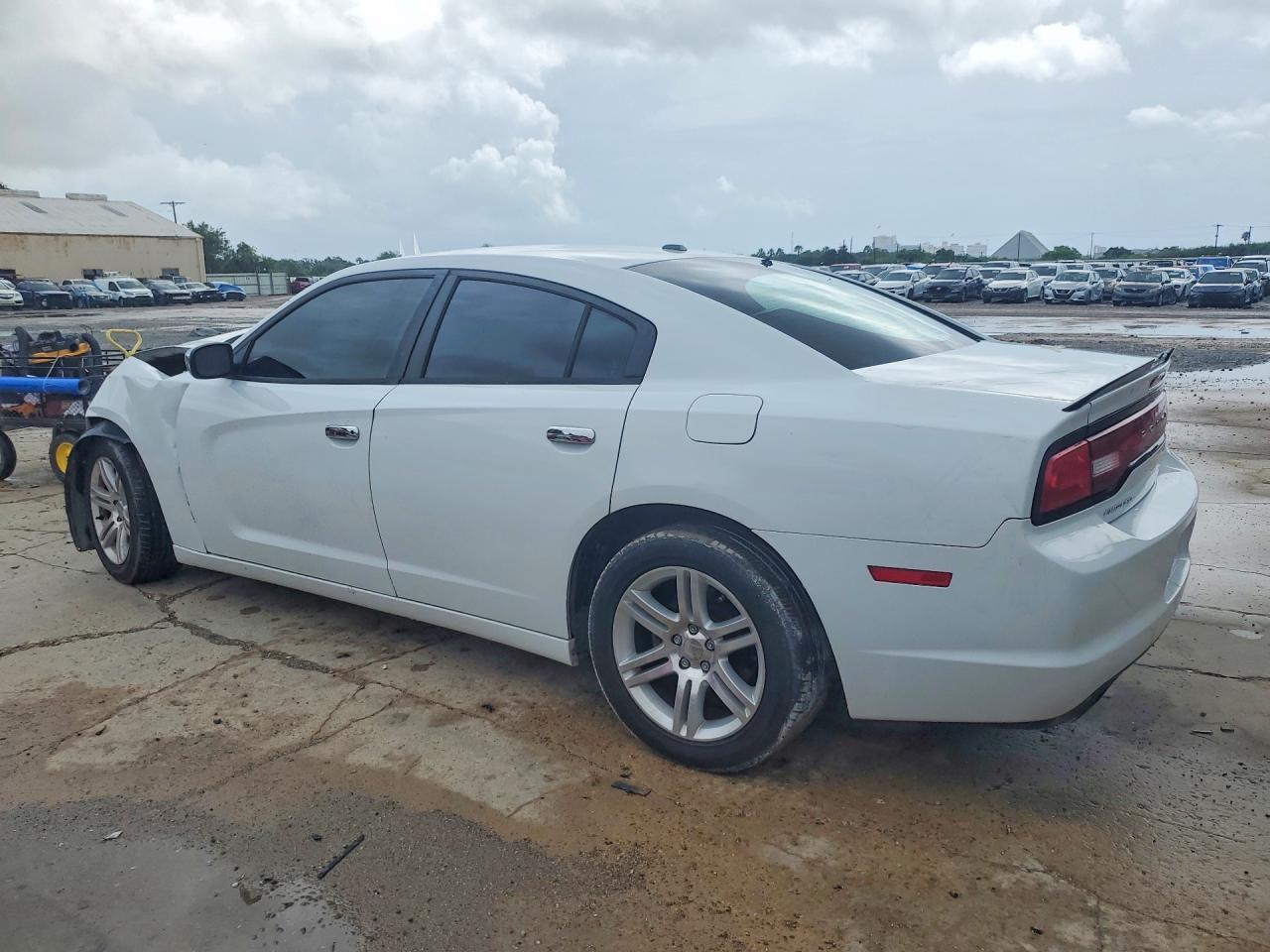 2011 Dodge Charger - Фото 2