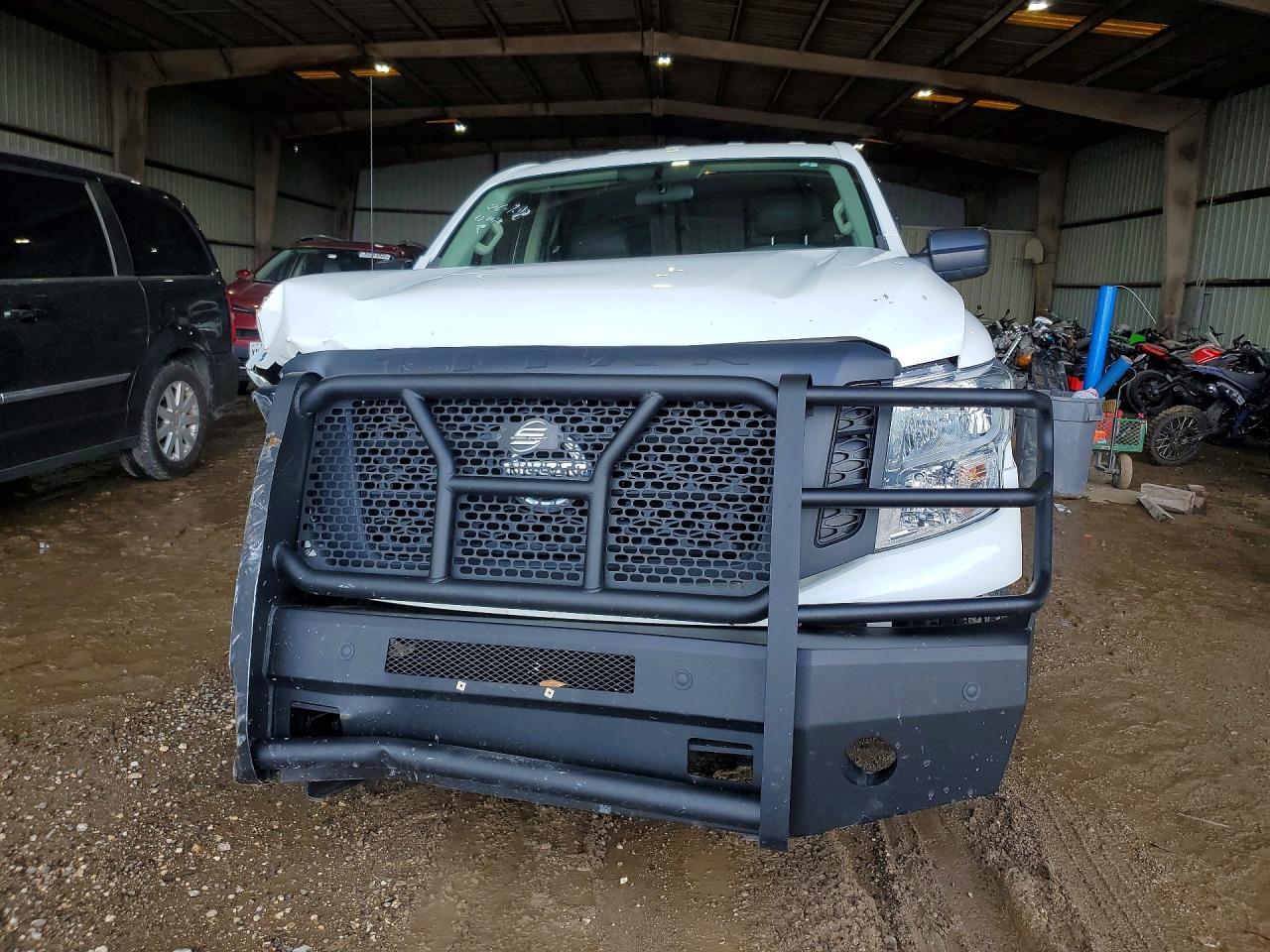 2017 Nissan Titan Xd S - Image 5