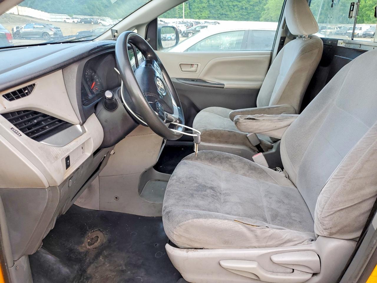 2016 Toyota Sienna L 7-Passenger - Фото 7