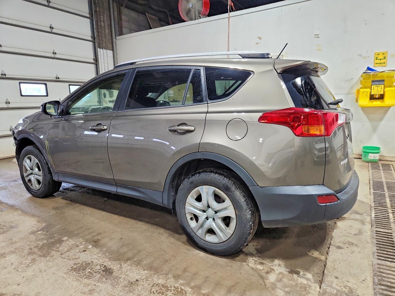 2014 Toyota Rav4 Le - Фото 2
