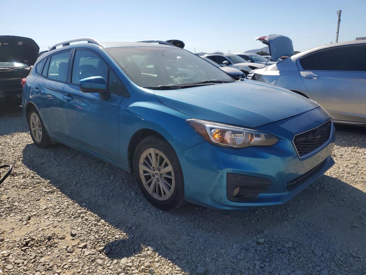 2017 Subaru Impreza Premium Plus - Фото 4