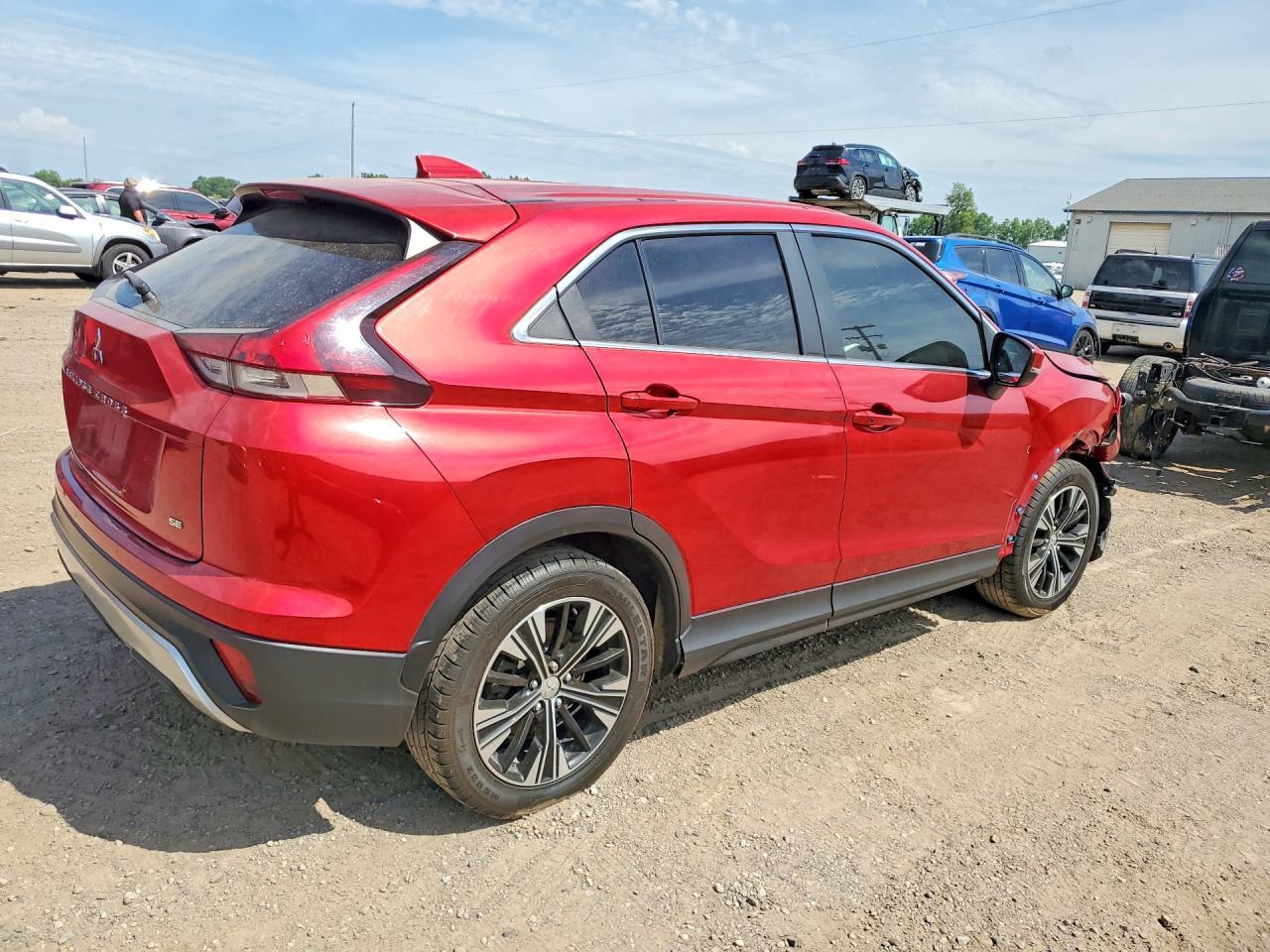 2022 Mitsubishi Eclipse Cross Se - Image 3