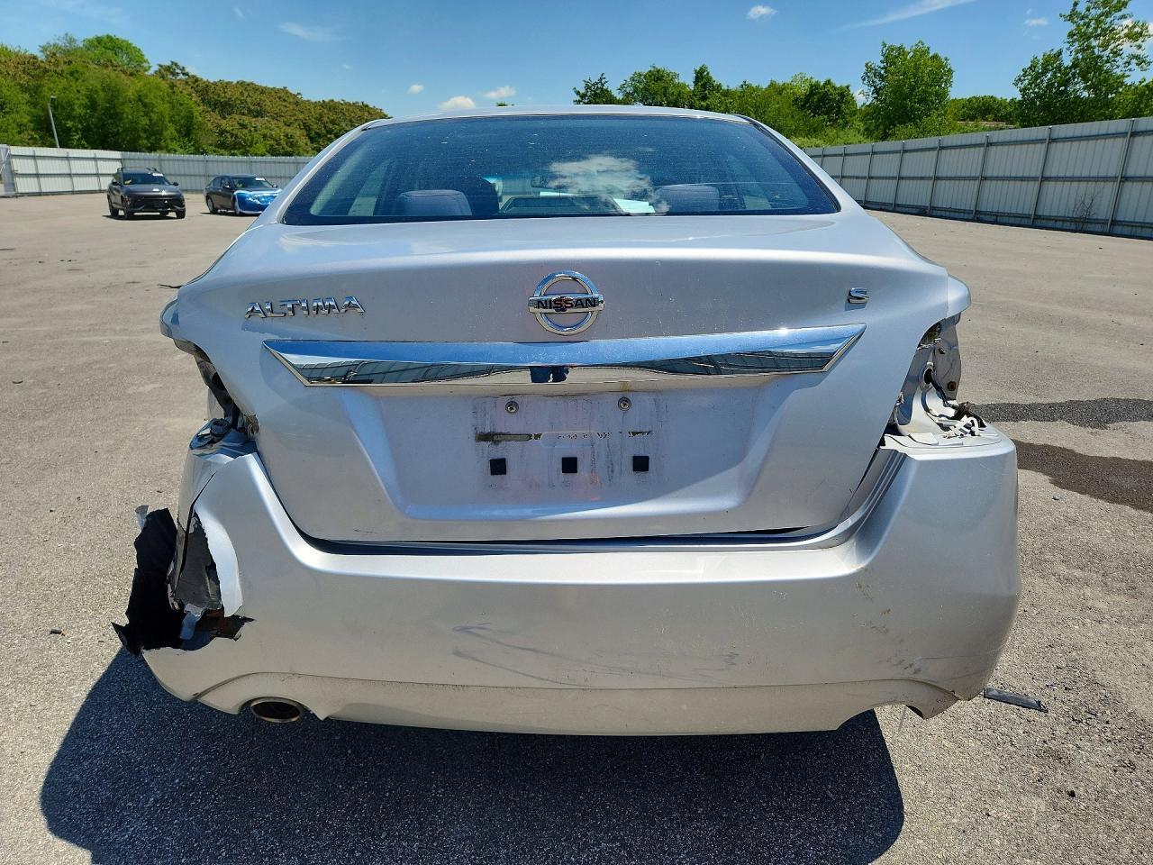 2015 Nissan Altima 2.5 S - Фото 6