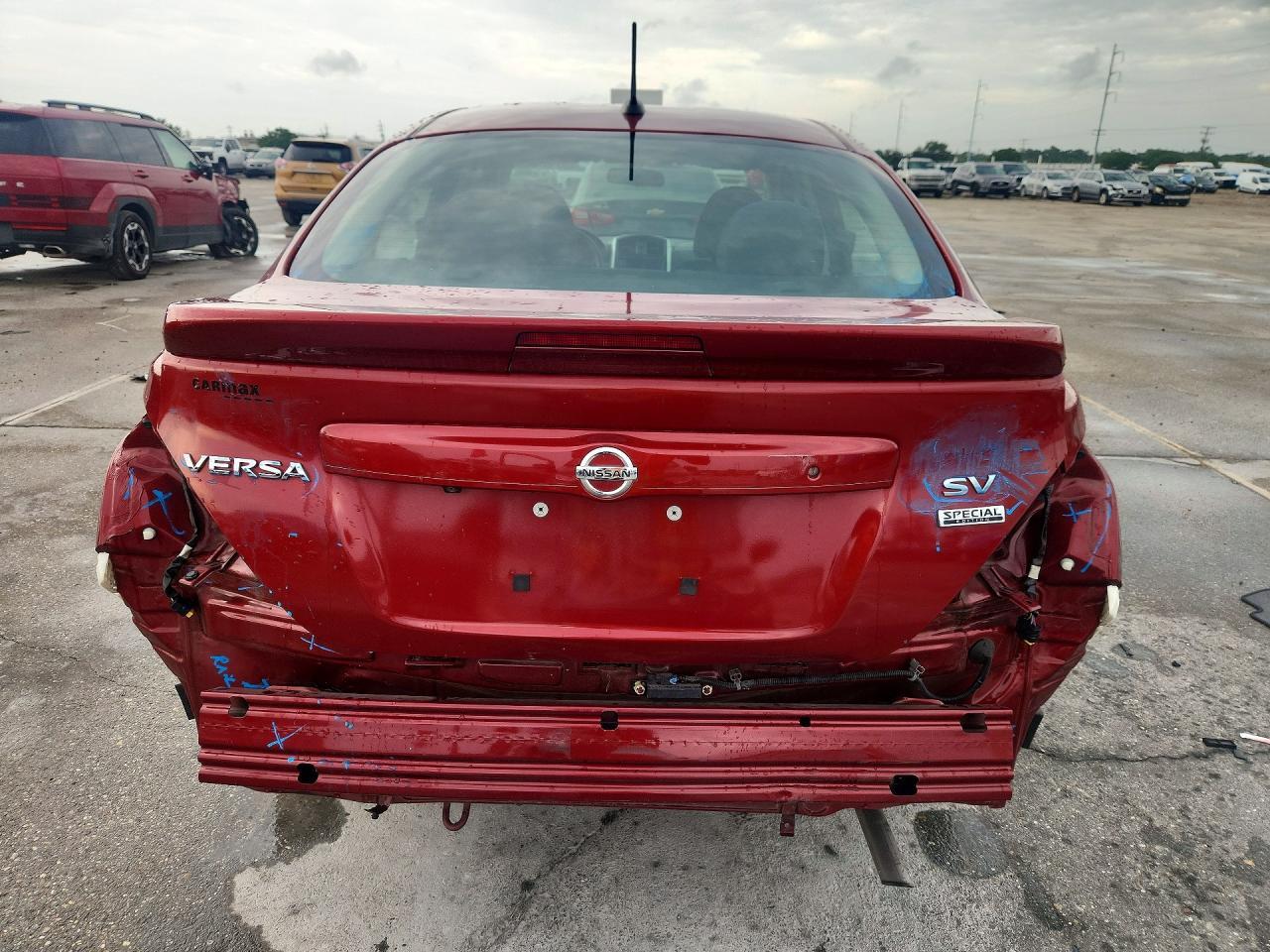2019 Nissan Versa Sv - Image 6