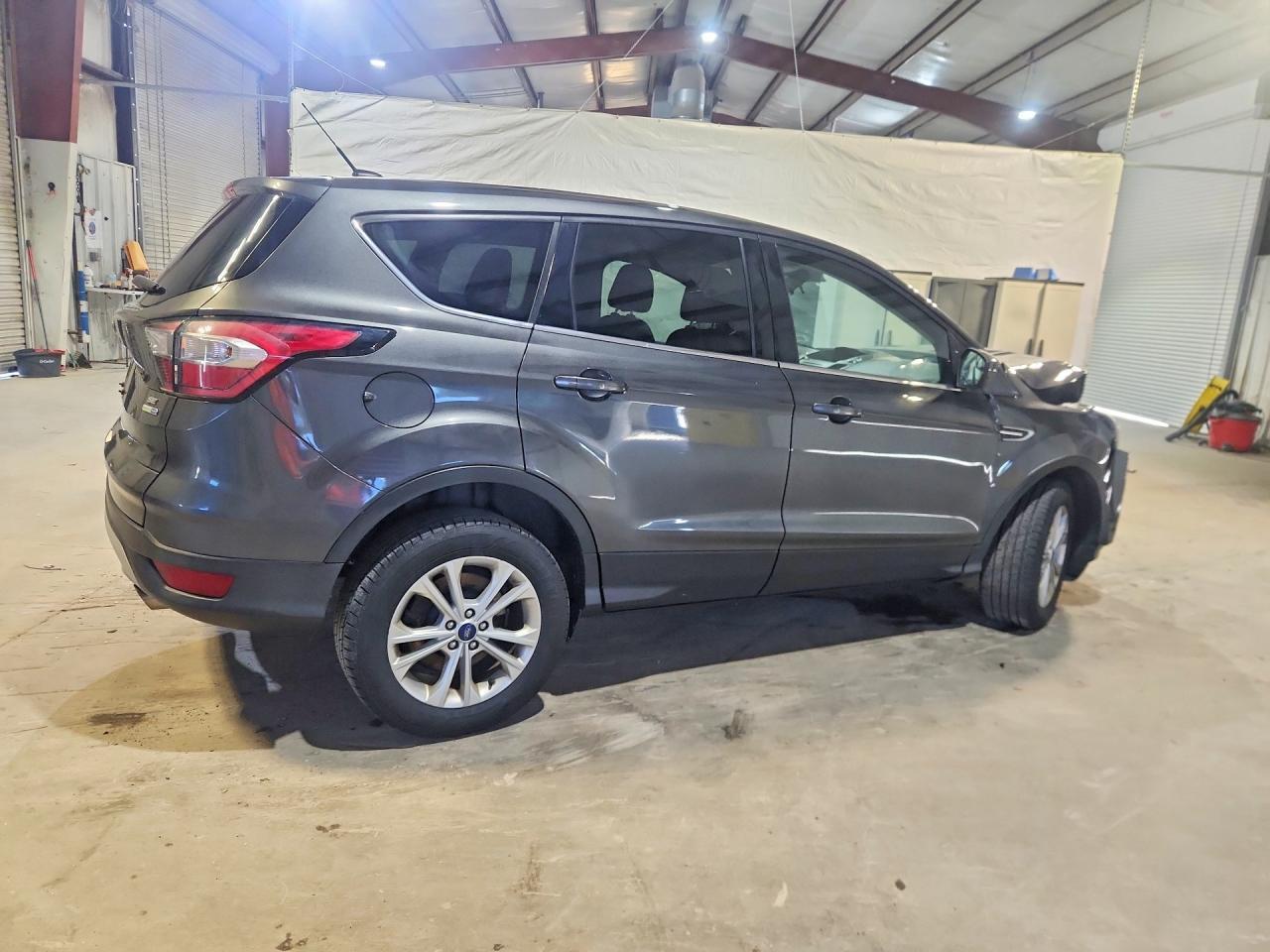 2017 Ford Escape Se - Фото 3