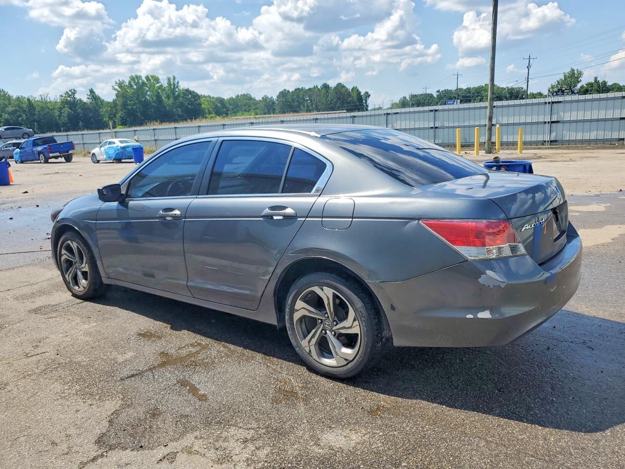 2009 Honda Accord Lx - Image 2
