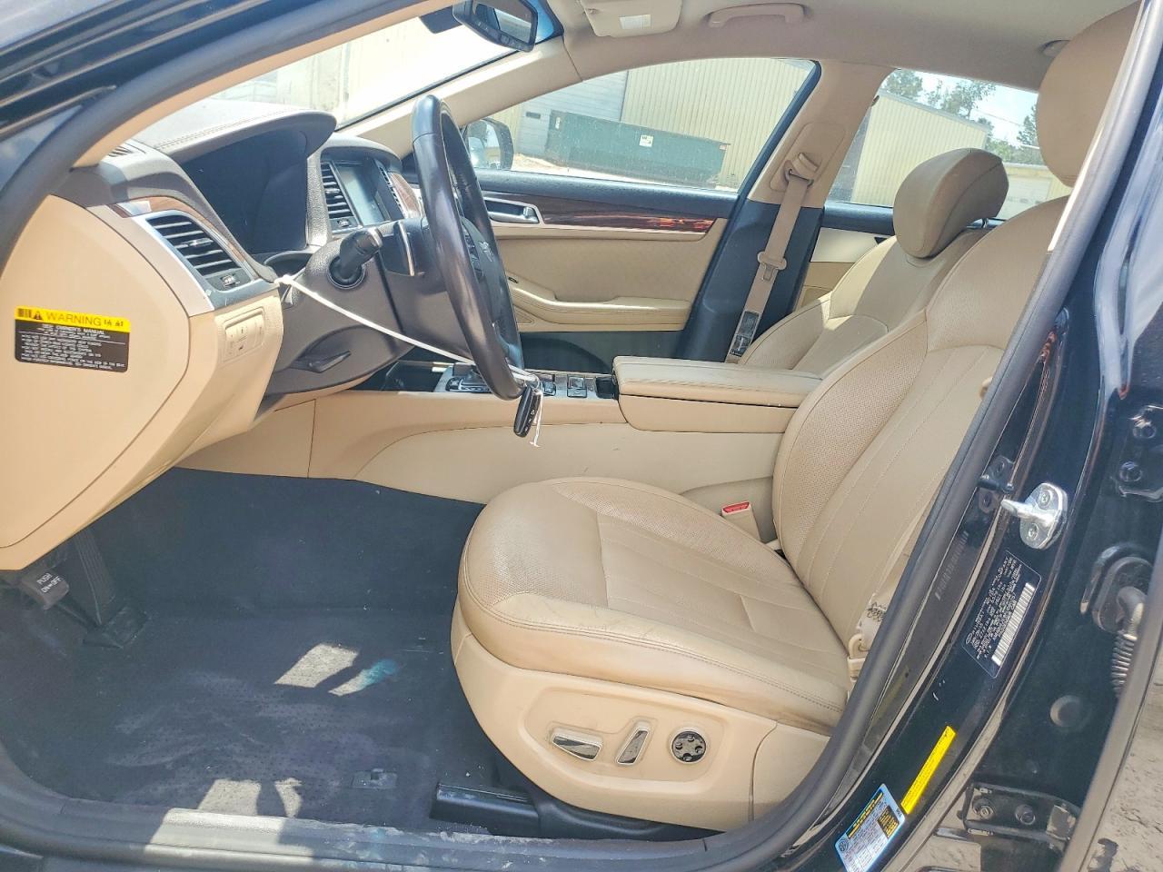 2015 Hyundai Genesis 3.8L - Image 7