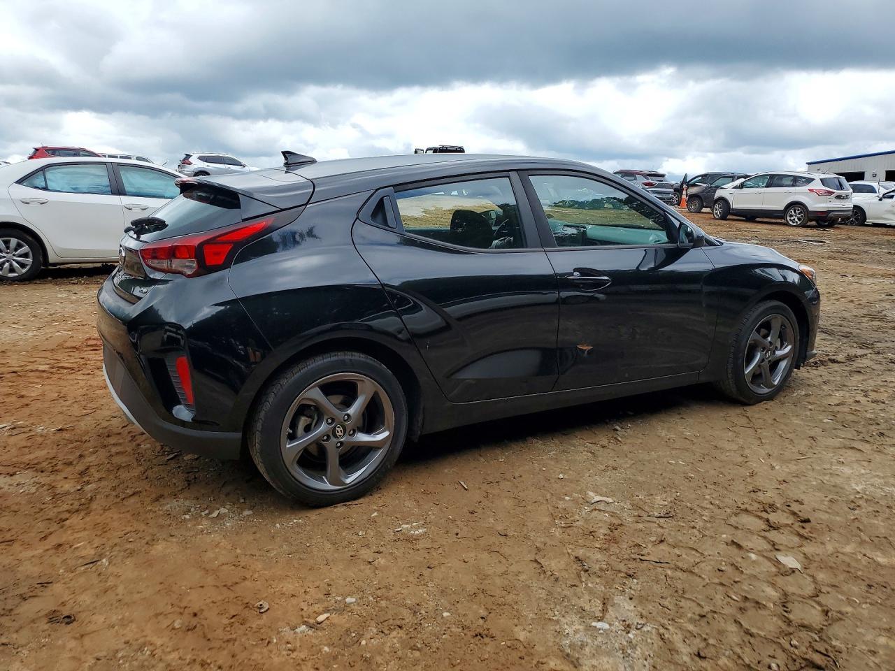 2019 Hyundai Veloster 2.0L - Фото 3