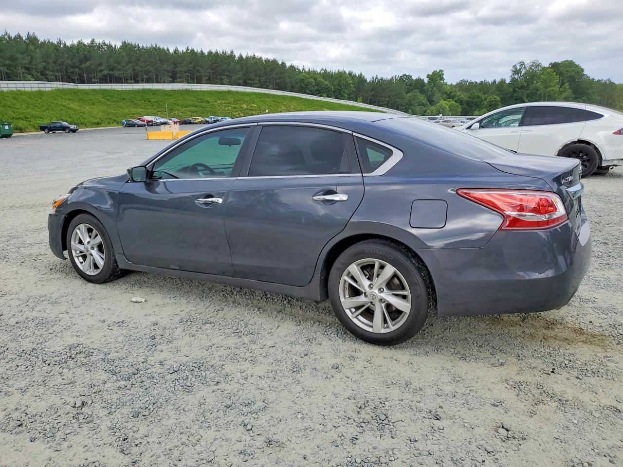 2013 Nissan Altima 2.5 - Фото 2