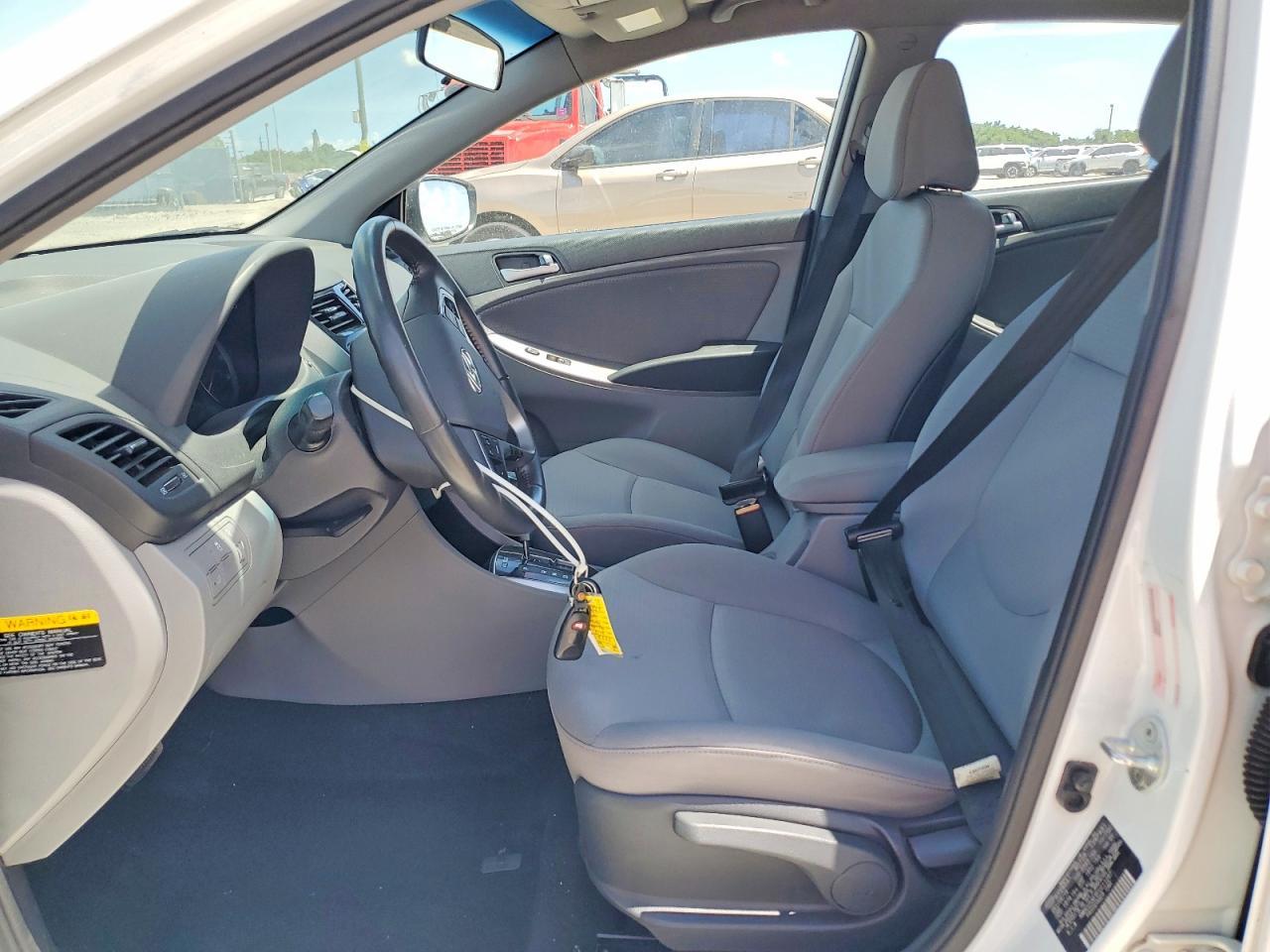 2015 Hyundai Accent Sport - Фото 7