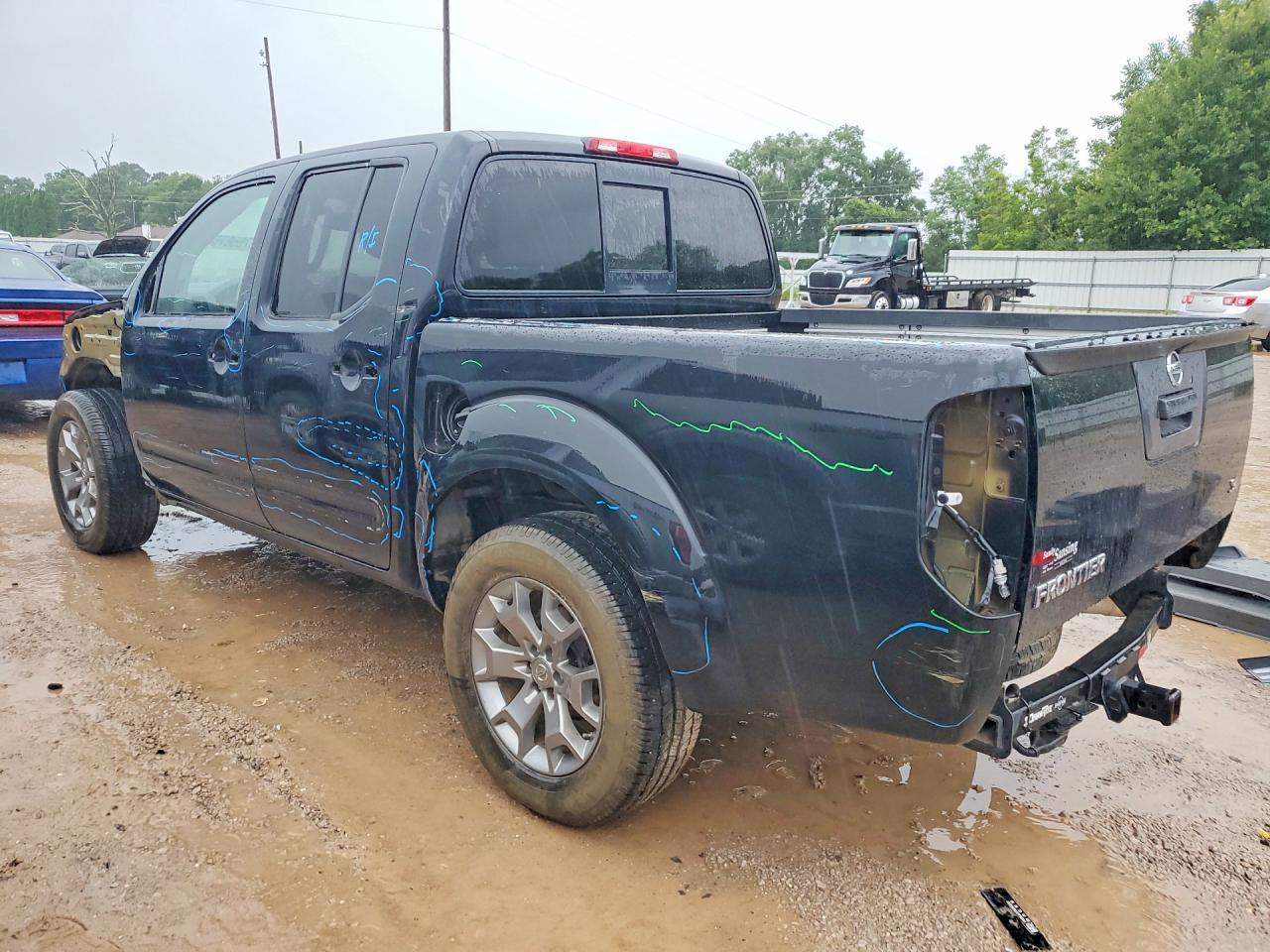 2019 Nissan Frontier Sl - Image 2