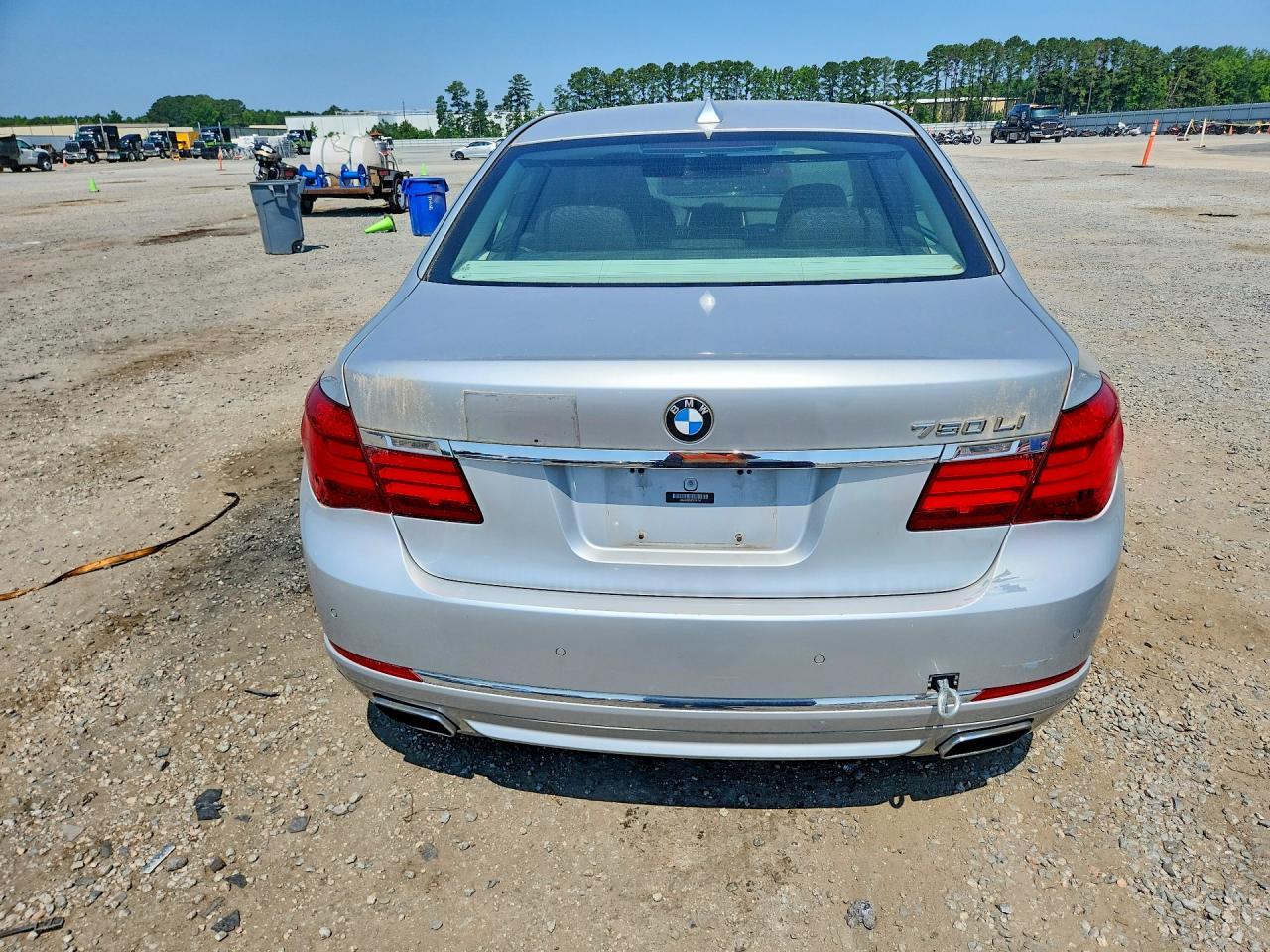 2013 BMW 750 Li - Image 6